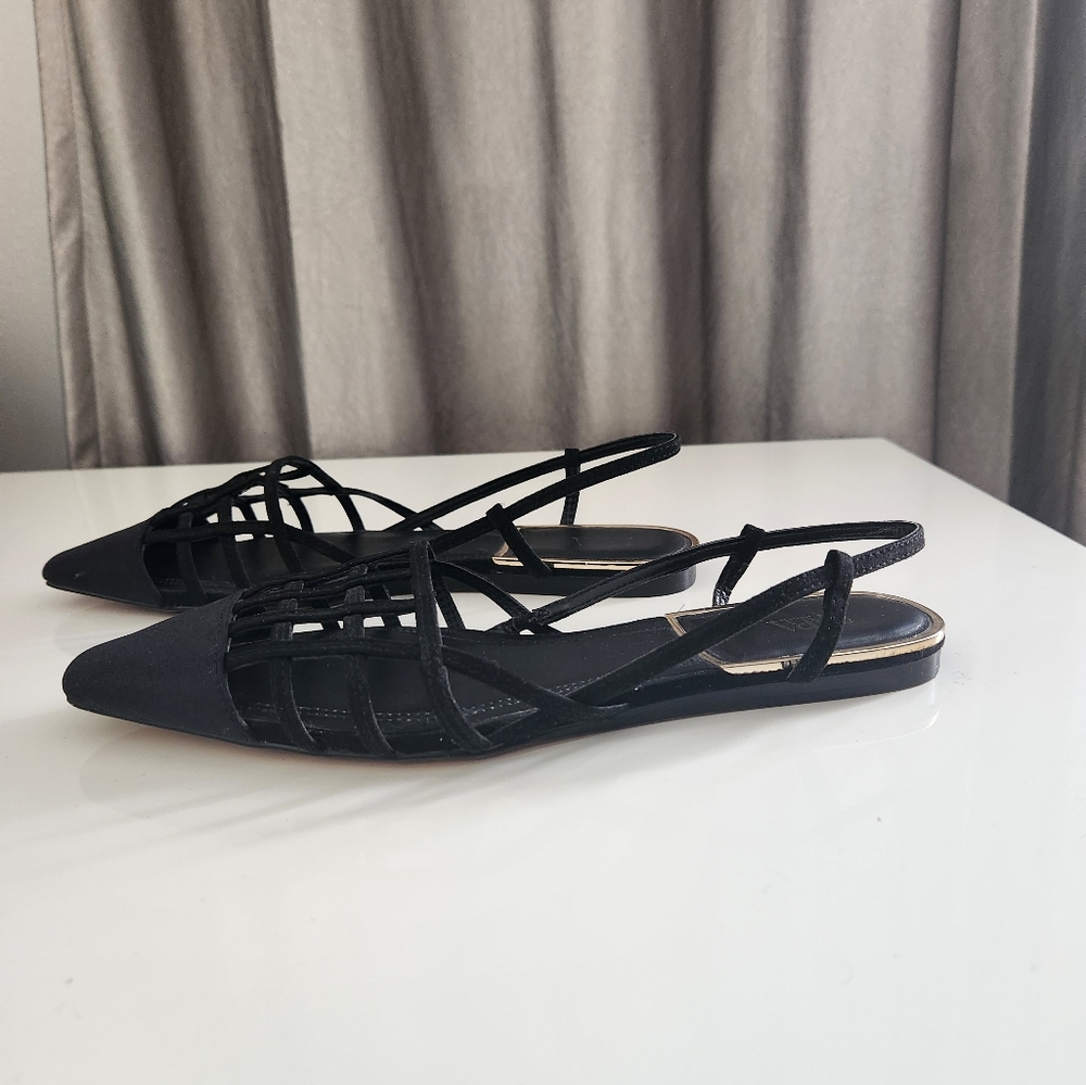 Black Sandal/Shoes- Zara Flats